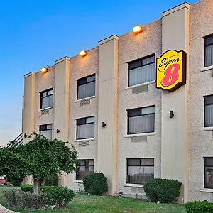 Super 8 By Wyndham Jamaica North Conduit ** New York