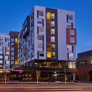 Hotel Moxy Cherry Creek