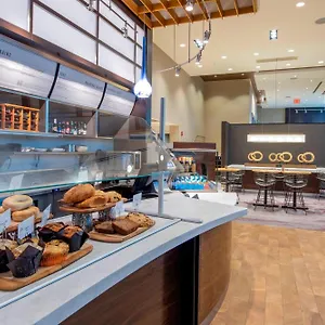 Hotel Courtyard By Marriott Queens/fresh Meadows