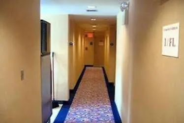 Atlantic Motor Inn New York Motel